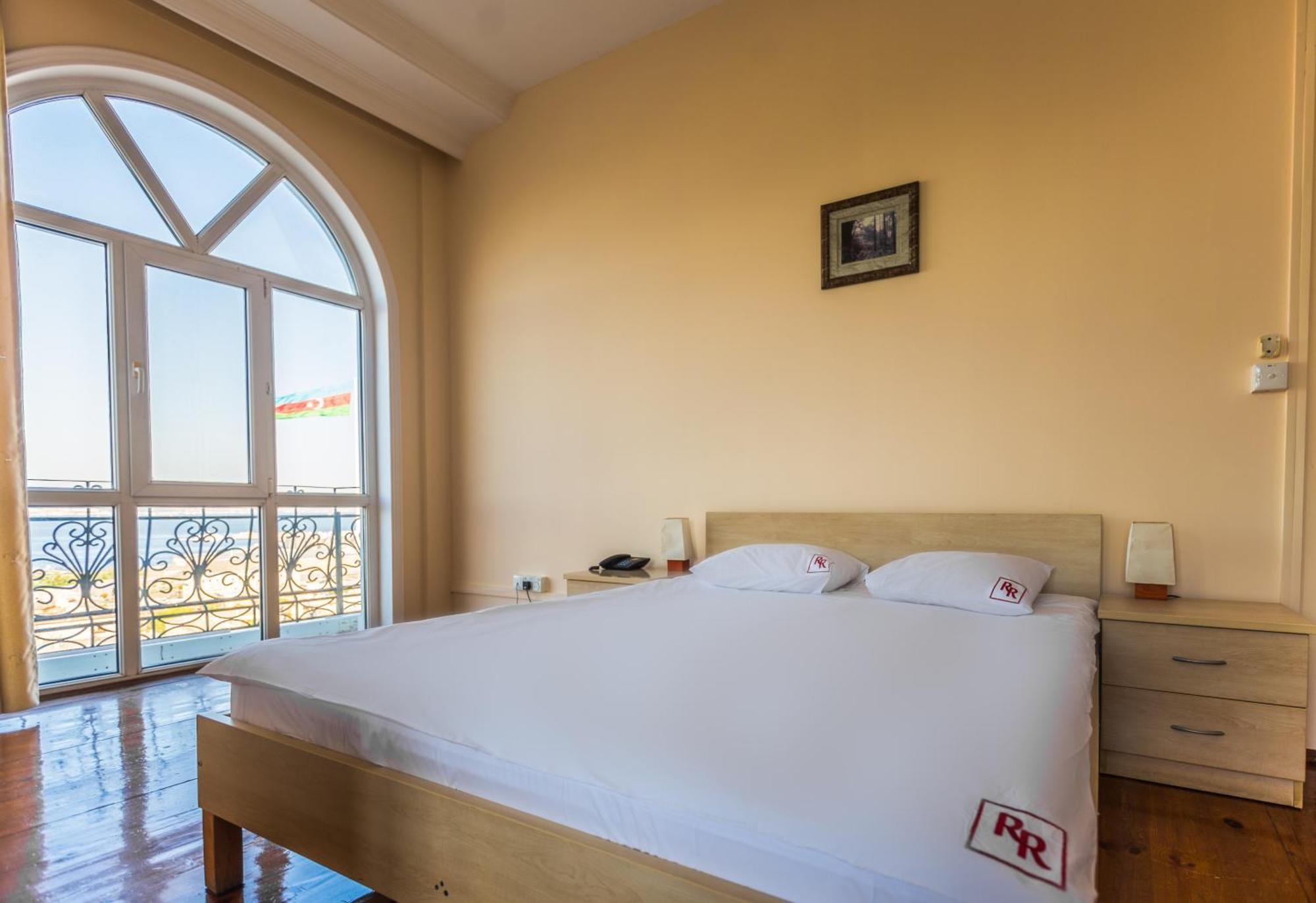 באקו Red Roof Seaview Hotel מראה חיצוני תמונה