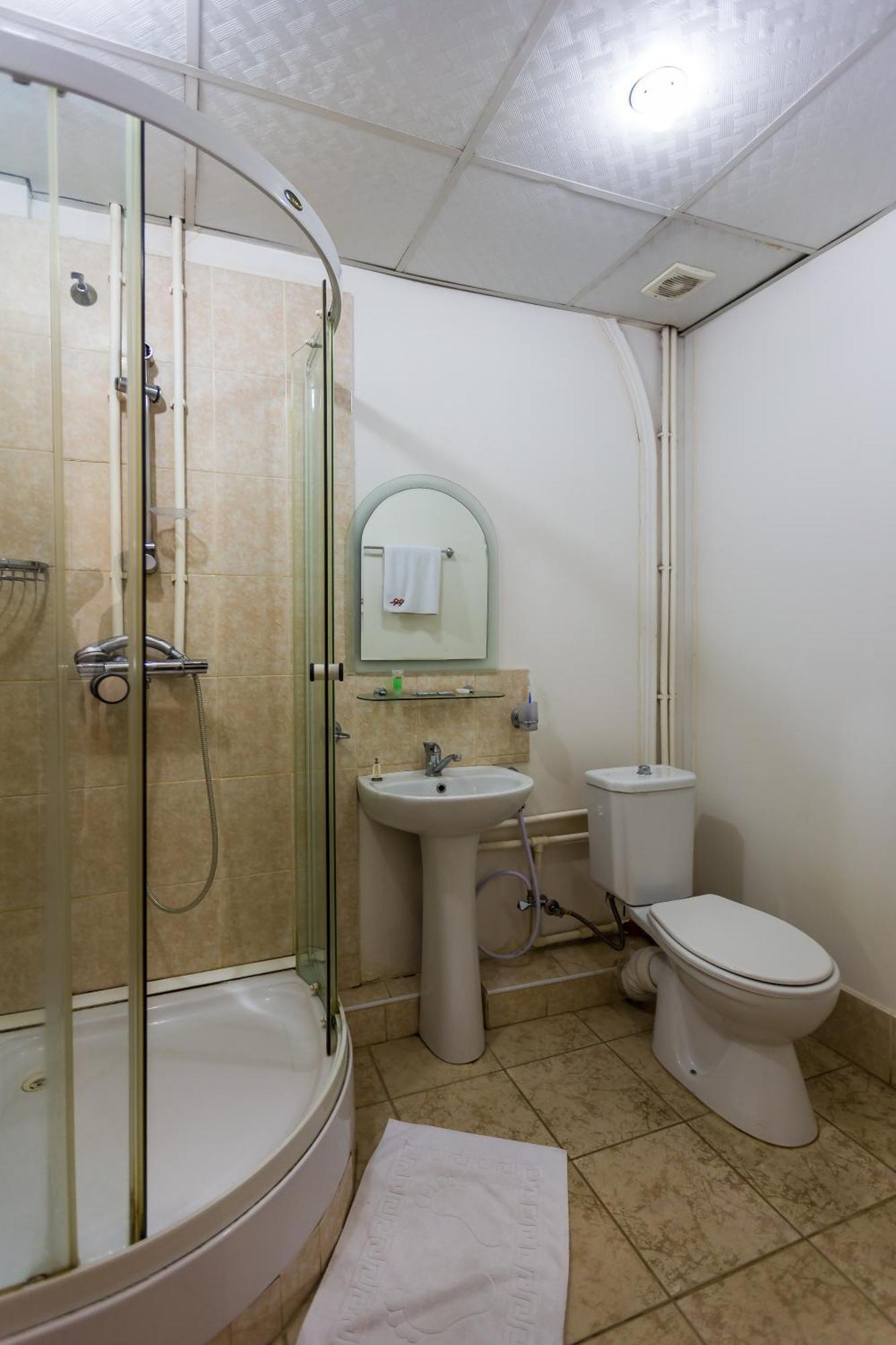 באקו Red Roof Seaview Hotel מראה חיצוני תמונה