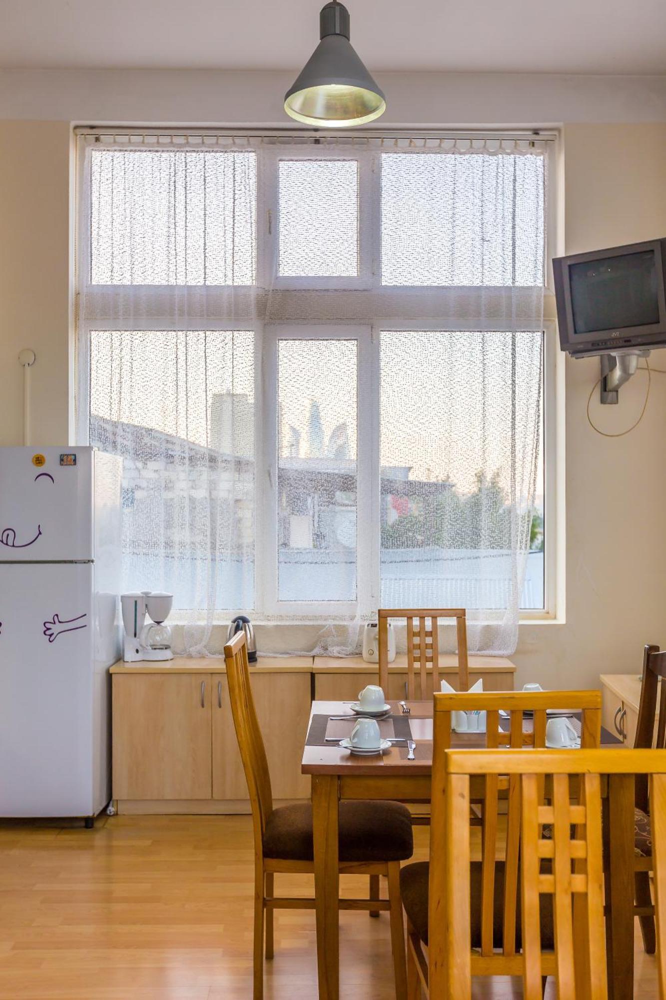 באקו Red Roof Seaview Hotel מראה חיצוני תמונה