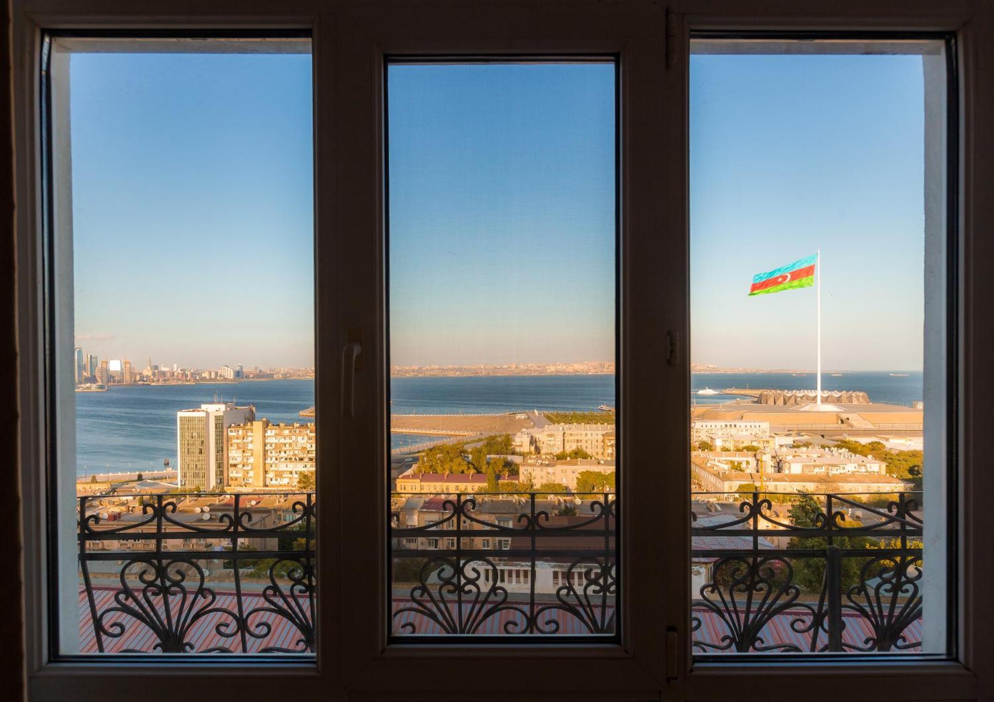 באקו Red Roof Seaview Hotel מראה חיצוני תמונה