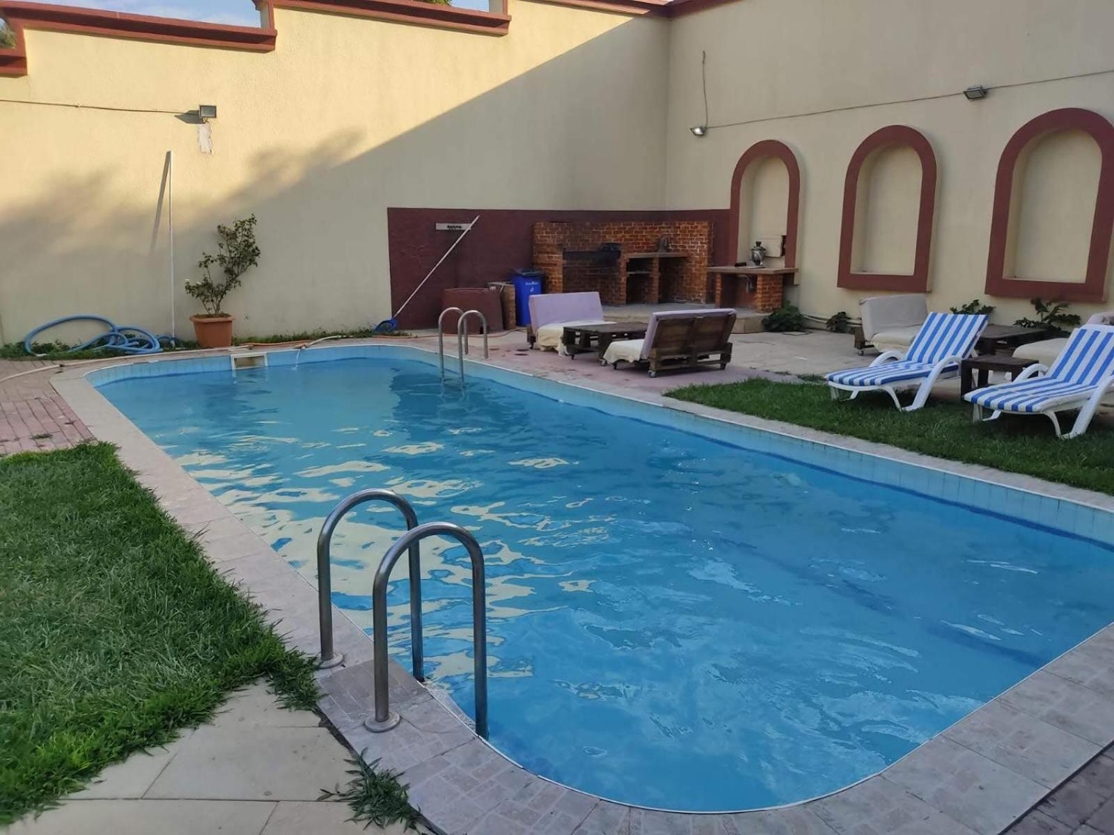 באקו Red Roof Seaview Hotel מראה חיצוני תמונה