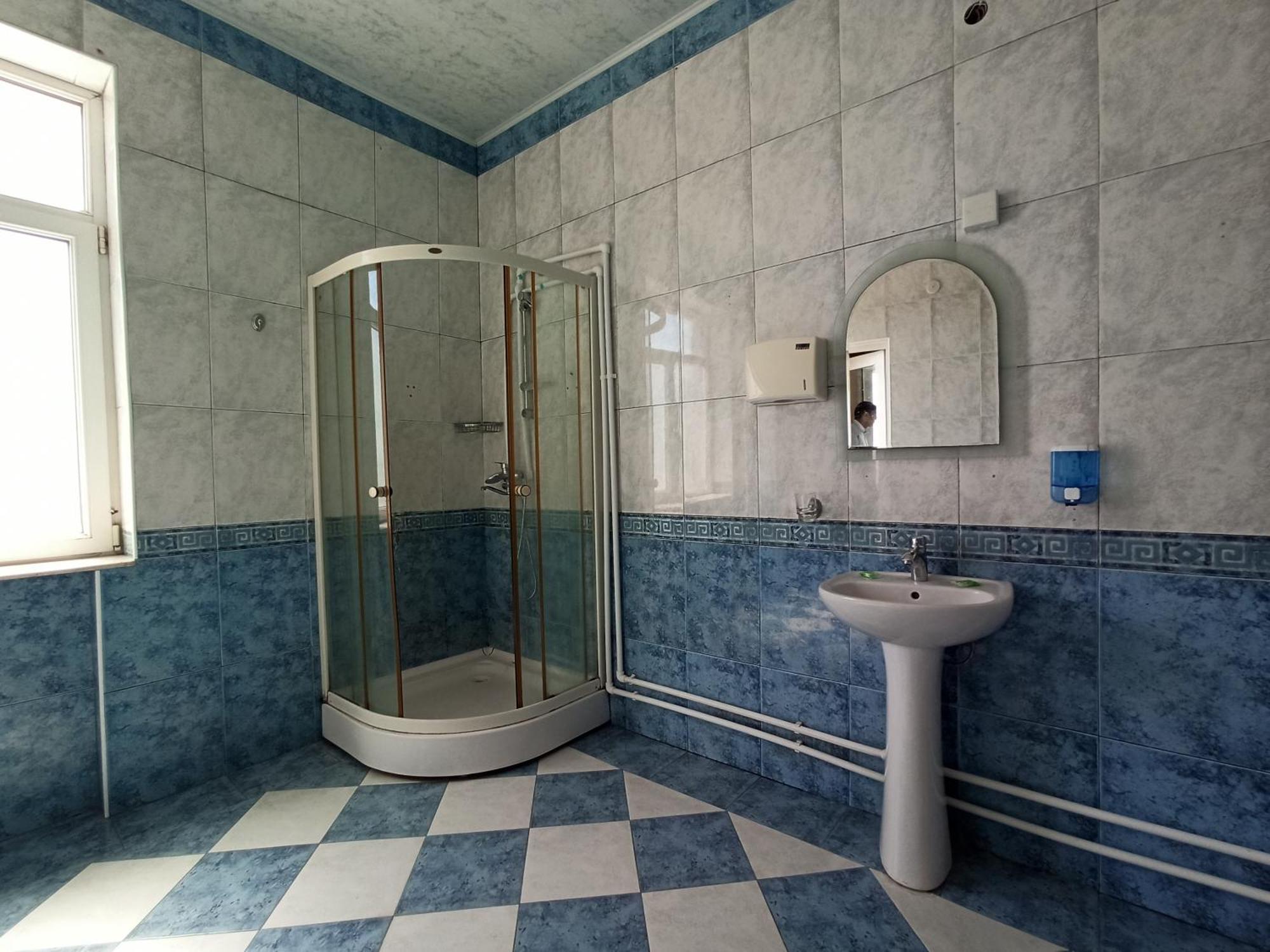 באקו Red Roof Seaview Hotel מראה חיצוני תמונה
